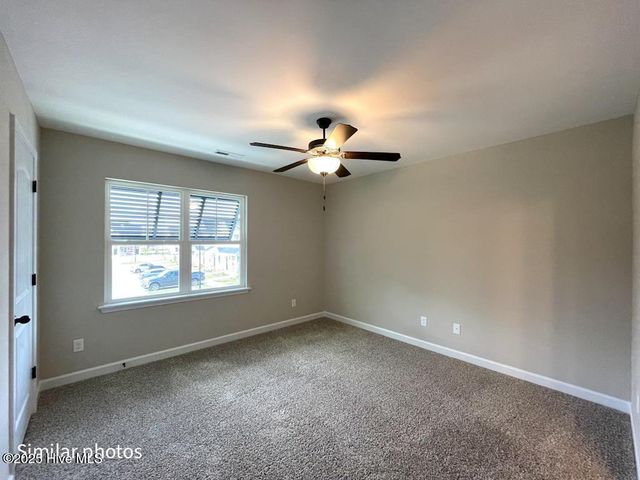 721 Cross Bridge Way, Sneads Ferry, NC 28460