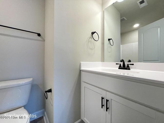 721 Cross Bridge Way, Sneads Ferry, NC 28460