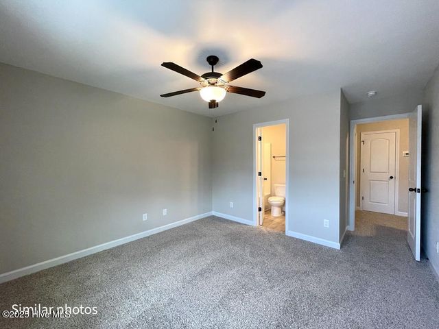 721 Cross Bridge Way, Sneads Ferry, NC 28460