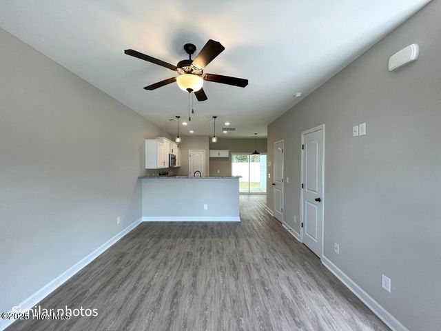 721 Cross Bridge Way, Sneads Ferry, NC 28460