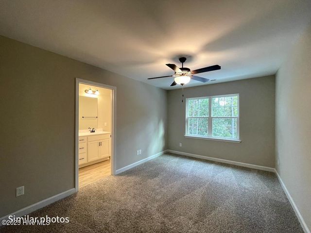 721 Cross Bridge Way, Sneads Ferry, NC 28460