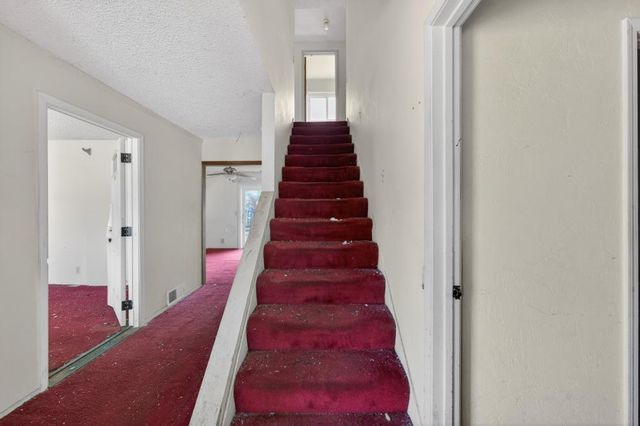 2802 Layton Dr, Davis, CA 95618