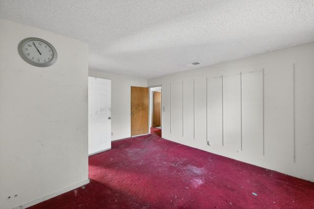 2802 Layton Dr, Davis, CA 95618