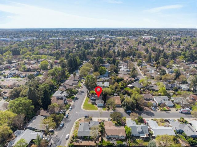 2802 Layton Dr, Davis, CA 95618