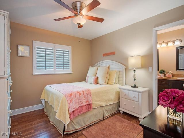 567 99th AVE N, Naples, FL 34108