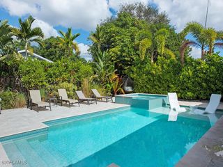 567 99th AVE N, Naples, FL 34108