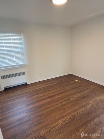 298 Central Avenue 5B, Edison, NJ 08817