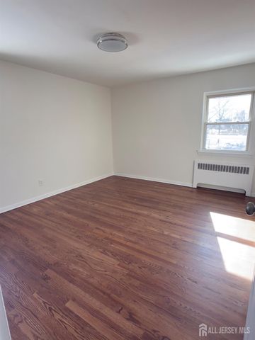 298 Central Avenue 5B, Edison, NJ 08817