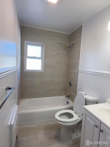 298 Central Avenue 5B, Edison, NJ 08817