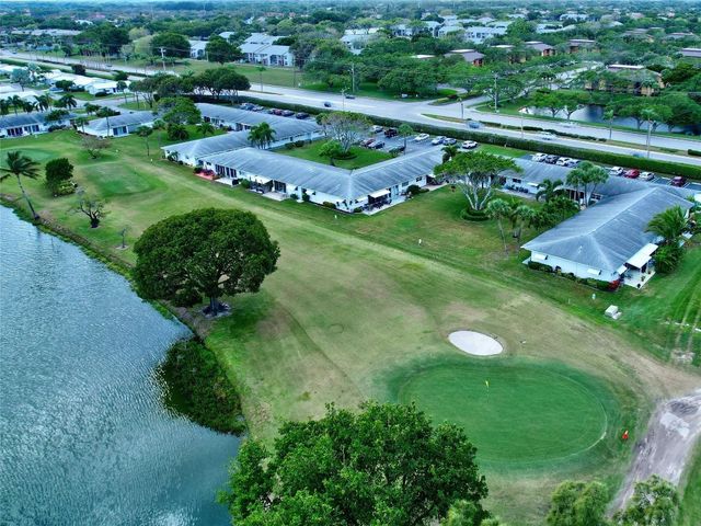 400 SW Golfview Terrace 111, Boynton Beach, FL 33426