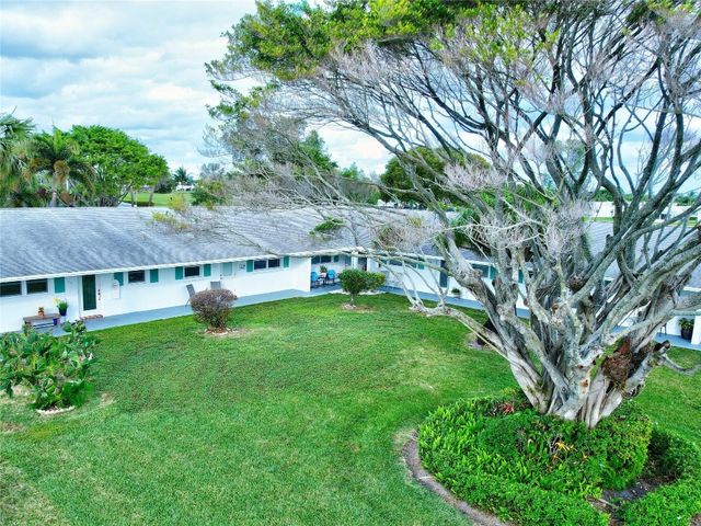 400 SW Golfview Terrace 111, Boynton Beach, FL 33426