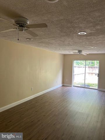 809 SLEDGEHAMMER DR, Fredericksburg, VA 22405
