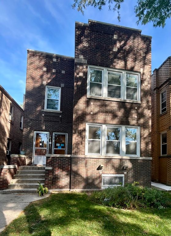 6117 N Meade Avenue, Chicago, IL 60646