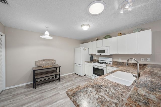 17360 SE 78TH DRAUGHTON COURT, The Villages, FL 32162