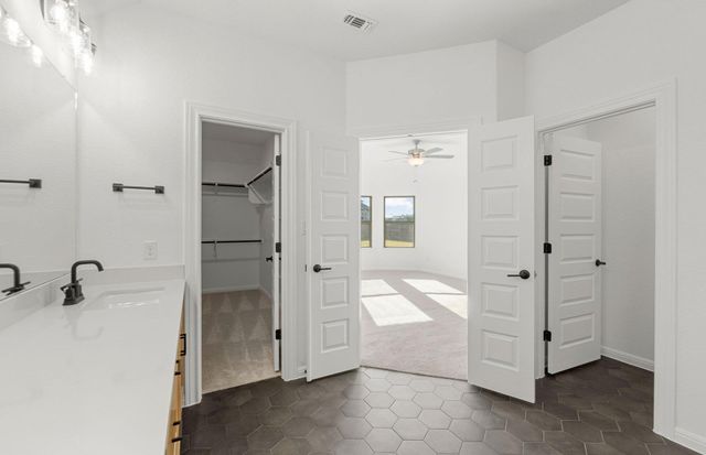 121 Keswick ST, Liberty Hill, TX 78642