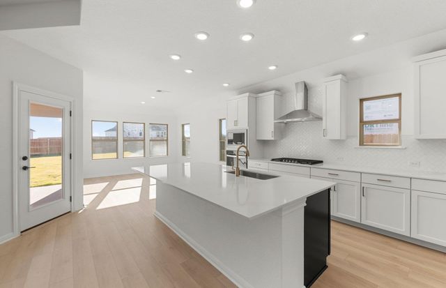 121 Keswick ST, Liberty Hill, TX 78642