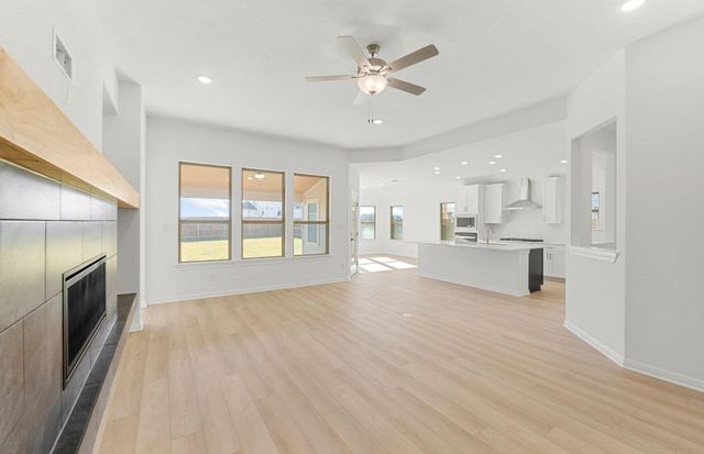 121 Keswick ST, Liberty Hill, TX 78642