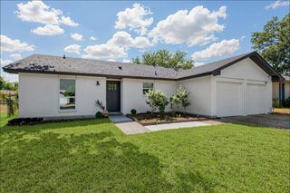 907 Chiswick DR, Austin, TX 78753