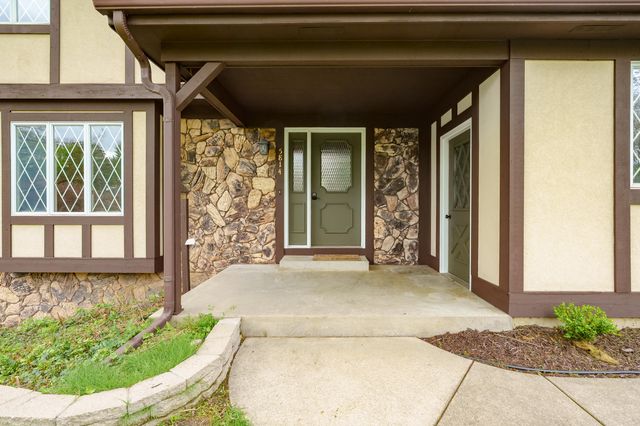 5814 Scenic Way Drive, Oshtemo Twp, MI 49009