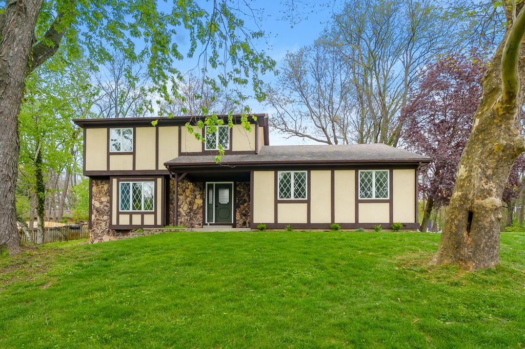 5814 Scenic Way Drive, Oshtemo Twp, MI 49009