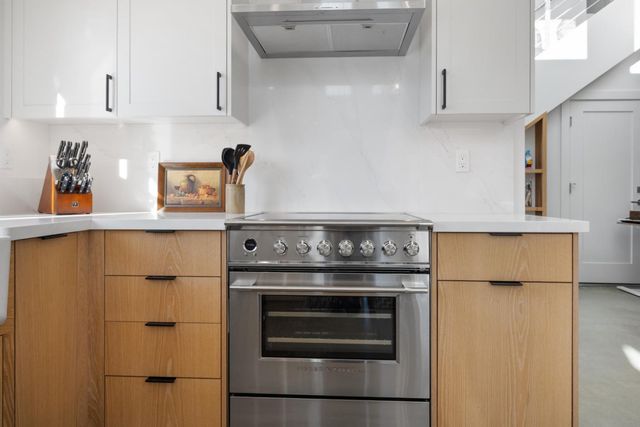 239 Beach Street, Moss Beach, CA 94038