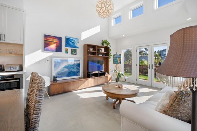 239 Beach Street, Moss Beach, CA 94038