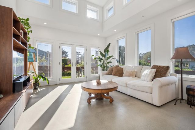 239 Beach Street, Moss Beach, CA 94038