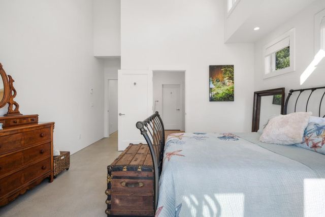 239 Beach Street, Moss Beach, CA 94038