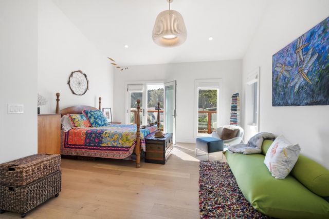 239 Beach Street, Moss Beach, CA 94038