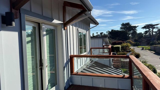 239 Beach Street, Moss Beach, CA 94038