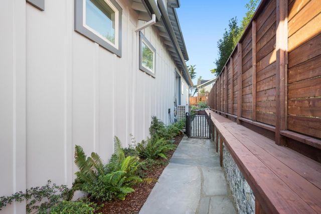 239 Beach Street, Moss Beach, CA 94038