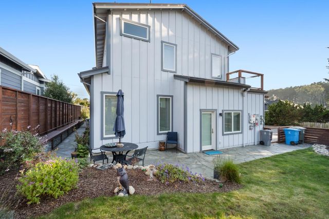 239 Beach Street, Moss Beach, CA 94038