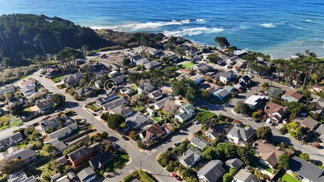 239 Beach Street, Moss Beach, CA 94038
