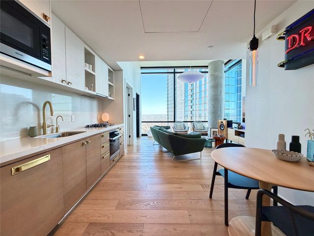 70 Rainey ST 2203, Austin, TX 78701