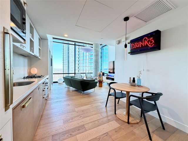 70 Rainey ST 2203, Austin, TX 78701