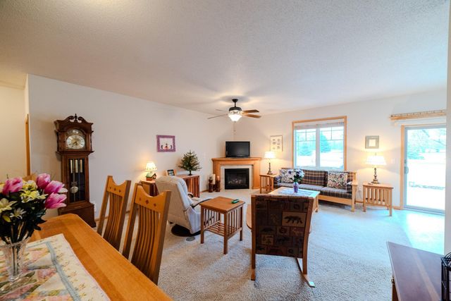 412 19th Avenue W G, West Fargo, ND 58078