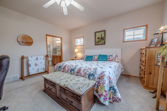 412 19th Avenue W G, West Fargo, ND 58078