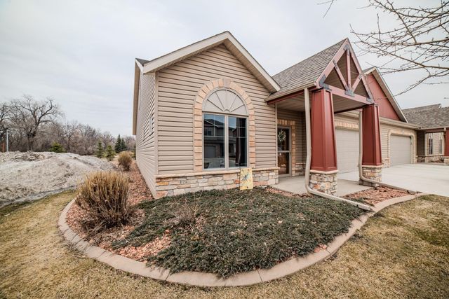 412 19th Avenue W G, West Fargo, ND 58078