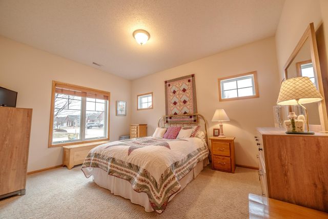 412 19th Avenue W G, West Fargo, ND 58078