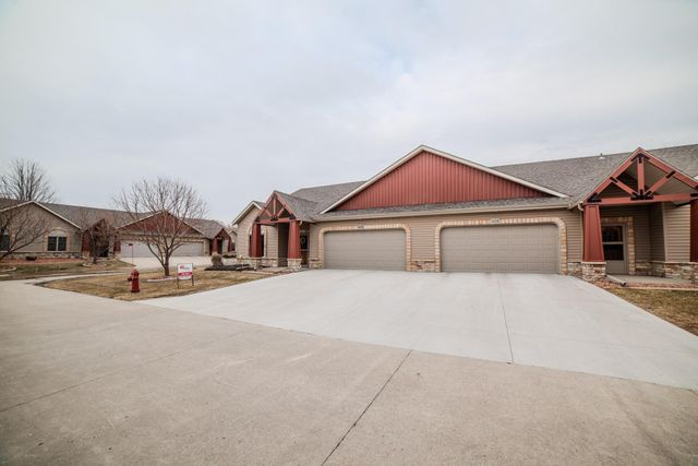 412 19th Avenue W G, West Fargo, ND 58078