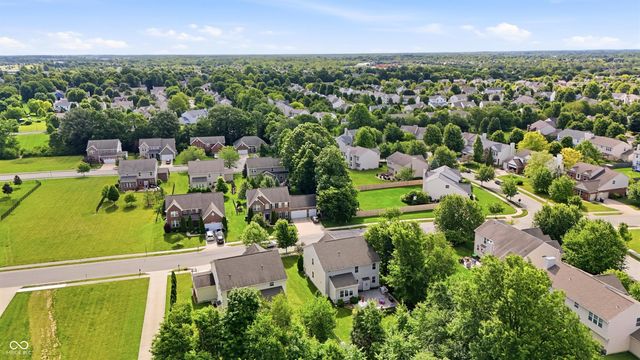 12116 Westmorland Drive, Fishers, IN 46037