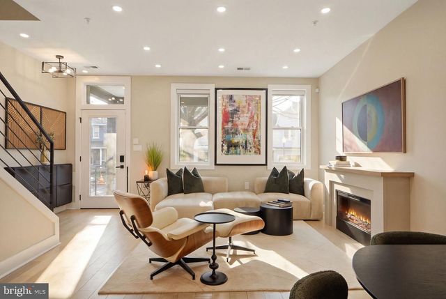 533 SHEPHERD ST NW, Washington, DC 20011