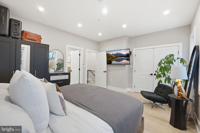 533 SHEPHERD ST NW, Washington, DC 20011