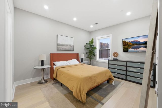 533 SHEPHERD ST NW, Washington, DC 20011