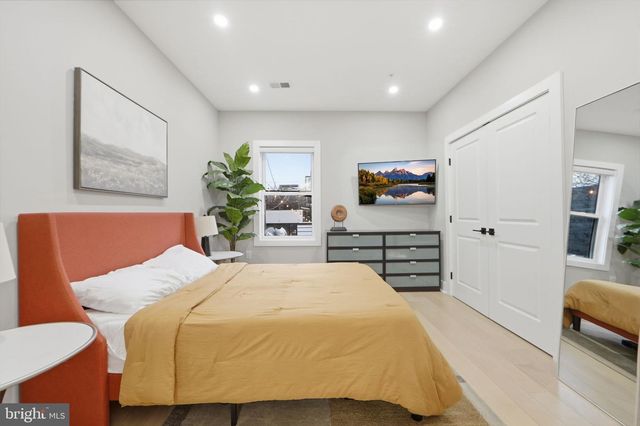 533 SHEPHERD ST NW, Washington, DC 20011