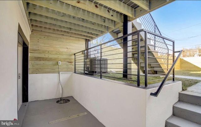 533 SHEPHERD ST NW, Washington, DC 20011