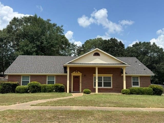 6204 Parkwood Drive, Mobile, AL 36608