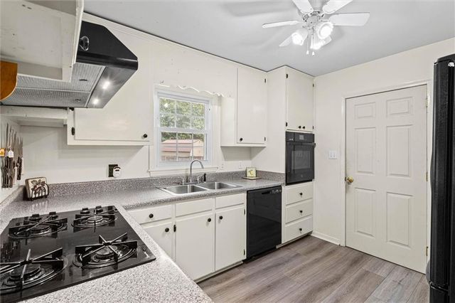 6204 Parkwood Drive, Mobile, AL 36608