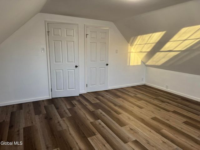 18 Carroll Place, Troy, NY 12180