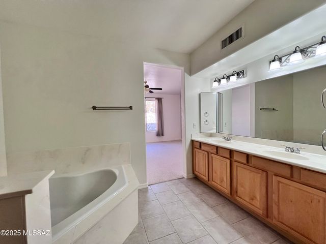 7449 E Ridge Point Road, Tucson, AZ 85750